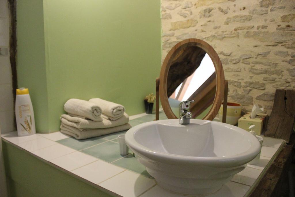 La Bicyclette Fleurie Bed & Breakfast Villemoirieu Bilik gambar