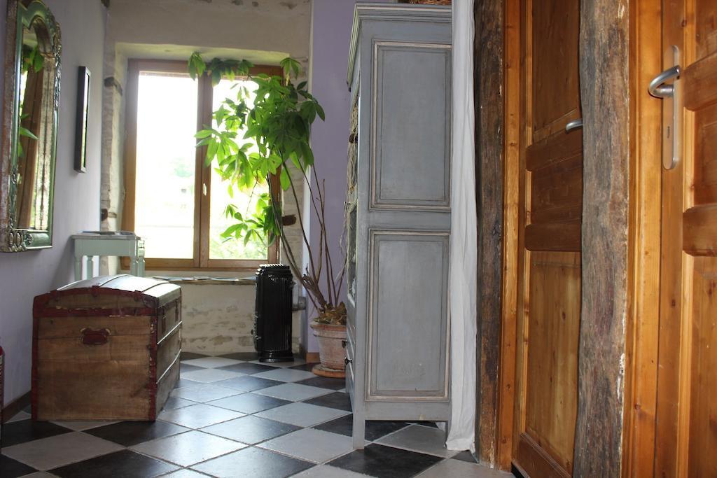 La Bicyclette Fleurie Bed & Breakfast Villemoirieu Luaran gambar