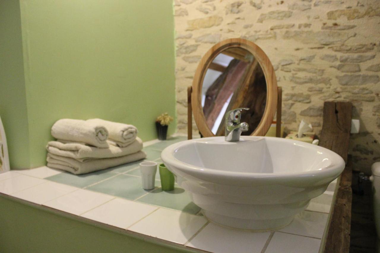 La Bicyclette Fleurie Bed & Breakfast Villemoirieu Luaran gambar