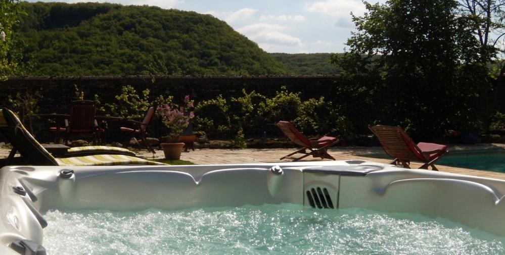 La Bicyclette Fleurie Bed & Breakfast Villemoirieu Luaran gambar